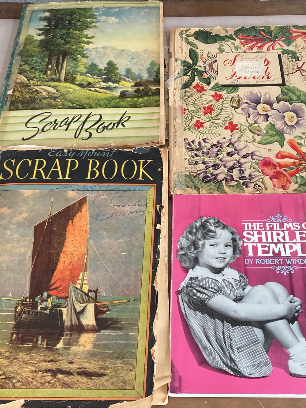 Estate auction, large collection of Shirley Temple scrapbooks